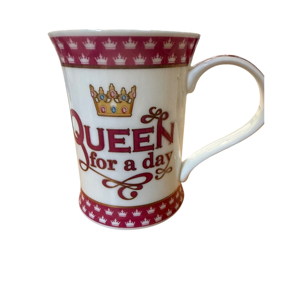 NWOT RARE Dunoon Bone China mug "Queen for a Day" design by Kate Mawdsley.